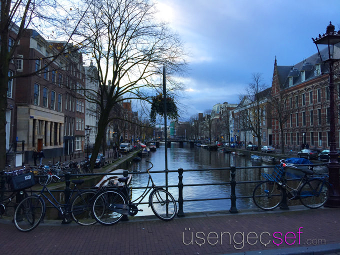 amsterdam-gezisi-bisiklet-kanal-turu