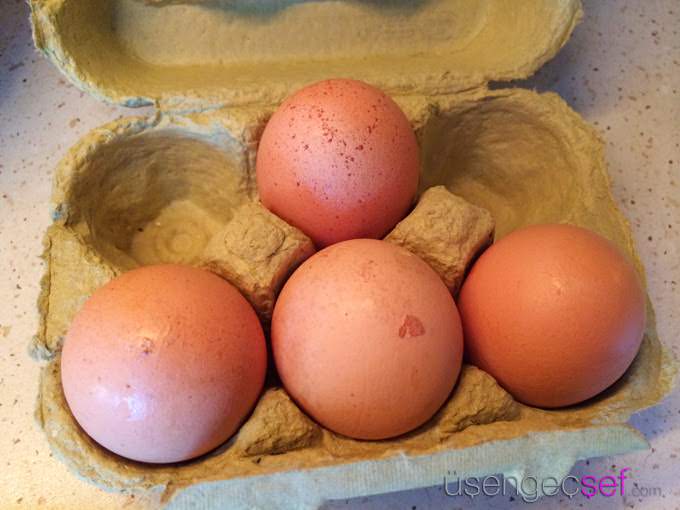 resimli-menemen-tarifi-yumurta