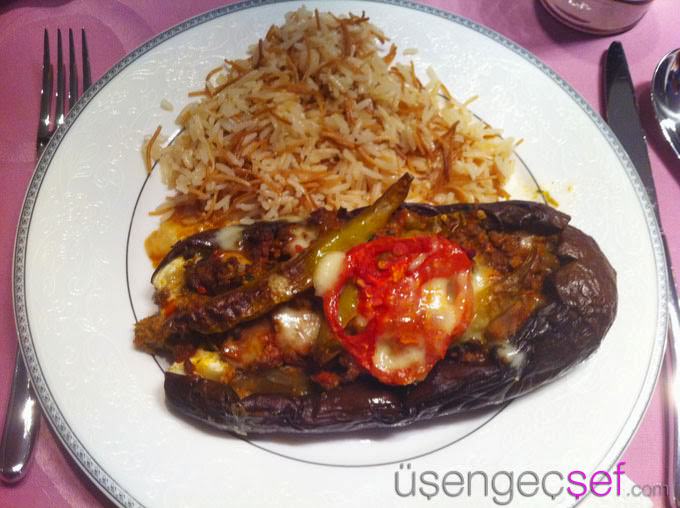 resimli-karniyarik-tarifi-patlican-yemegi