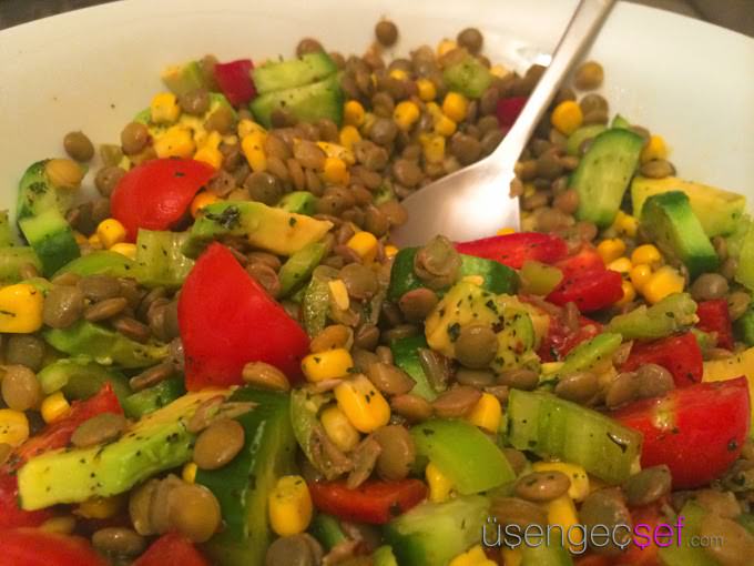 resimli-yesil-mercimek-salatasi-tarifi
