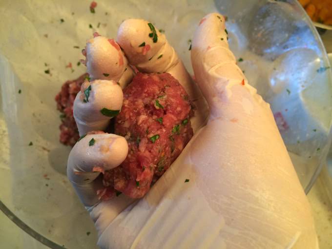 anne-koftesi-nasil-yapilir-kofte-harci-tarifi