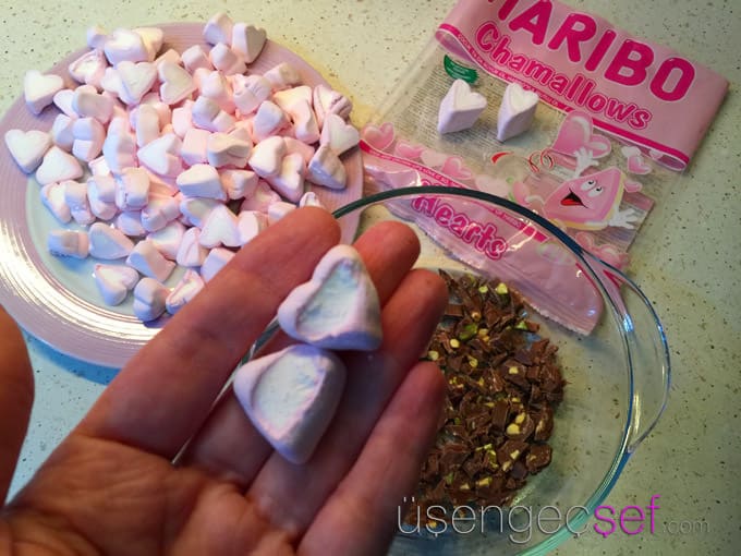smores-dip-marshmallow-cikolata-tatli-tarif-usengec-sef