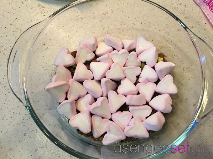 smores-dip-marshmallow-cikolata-tatli-tarif-usengec-sef