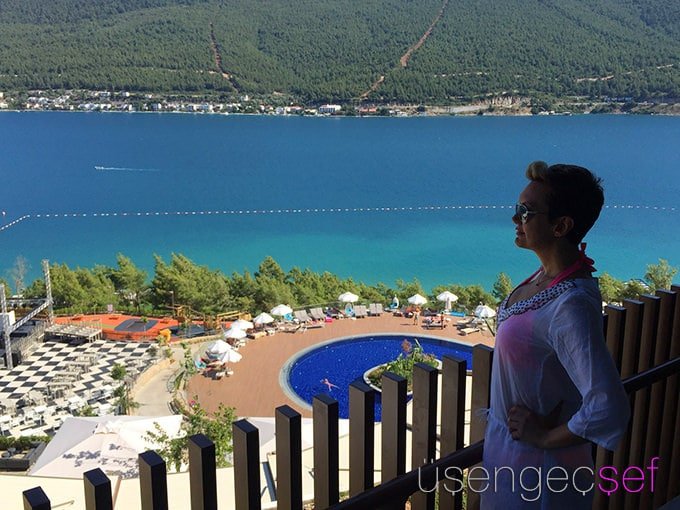 titanic-deluxe-bodrum-balkon-deniz-havuz-konser-animasyon