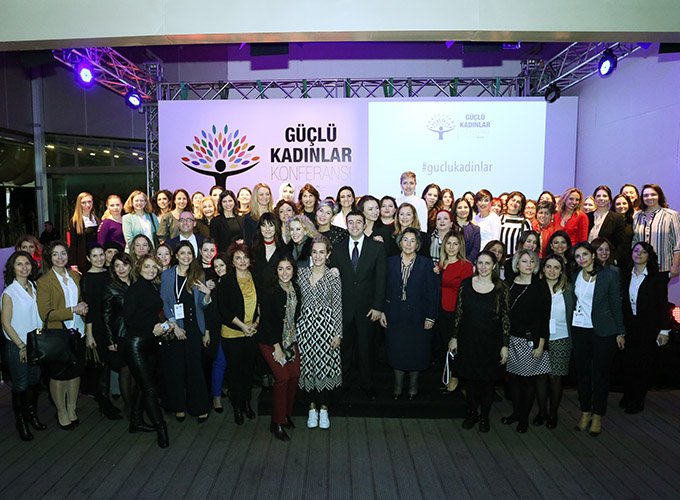 guclu_kadinlar_konferansi_dilek-yeginsu-usengec-sef-avon-hurriyet