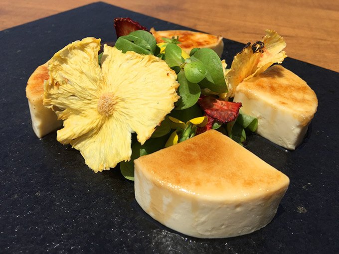 wyndham-grand-kalamis-keci-peynirli-salata