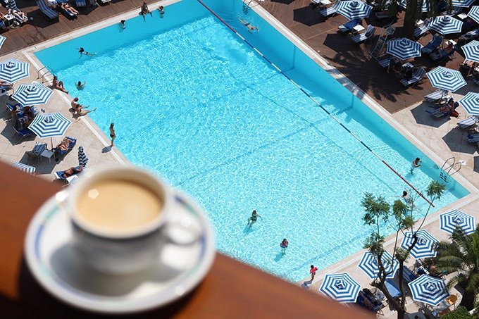 atina-hilton-athens-havuz-pool-yunanistan-otel-tavsiye