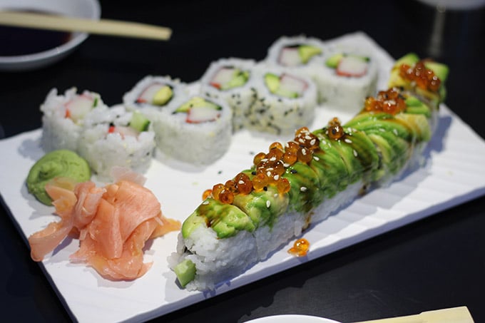 hilton-athens-atina-sushi-galaxy-roof-bar-restaurant