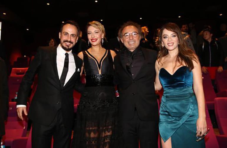 aile-arasinda-sinema--engin-gunaydn-demet-evgar-komedi