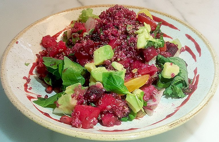 kirinti-bebek-nisantasi-bagdat-caddesi-kinoa-salatası