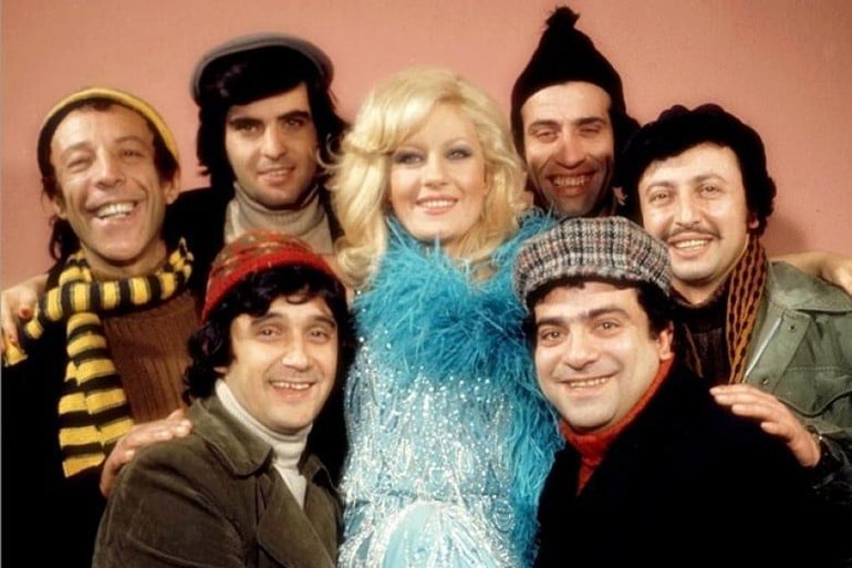 mavi-boncuk-kemal-sunal-munir-ozkul-tarik-akan-vefat