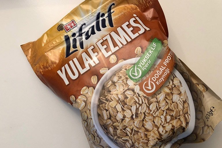 eti-lifalif-yulaf-ezmesi-kahvalti-tarifi