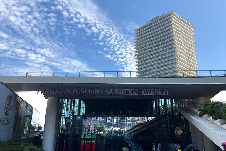 zorlu-psm-notre-dame-de-paris-muzikali