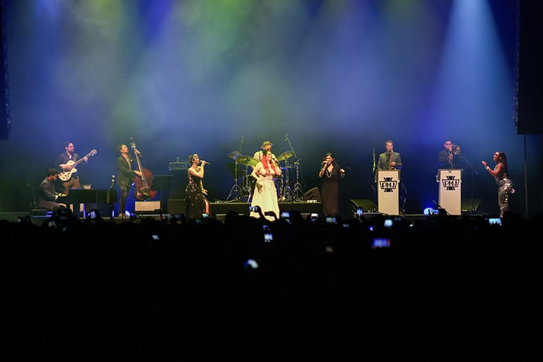 scott-bradlee-Postmodern-Jukebox-zorlu-psm-konser