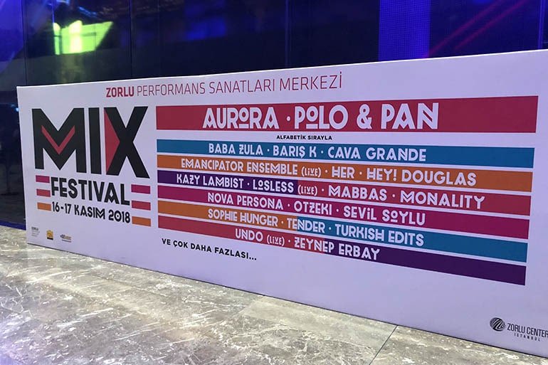 zorlu-psm-mix-festival-baba-zula-aurora