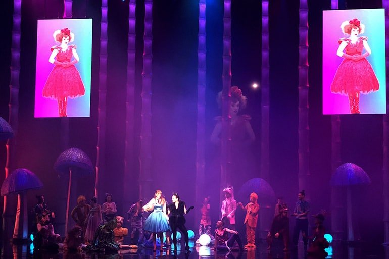 alice-muzikali-serenay-sarıkaya-ezgi-mola