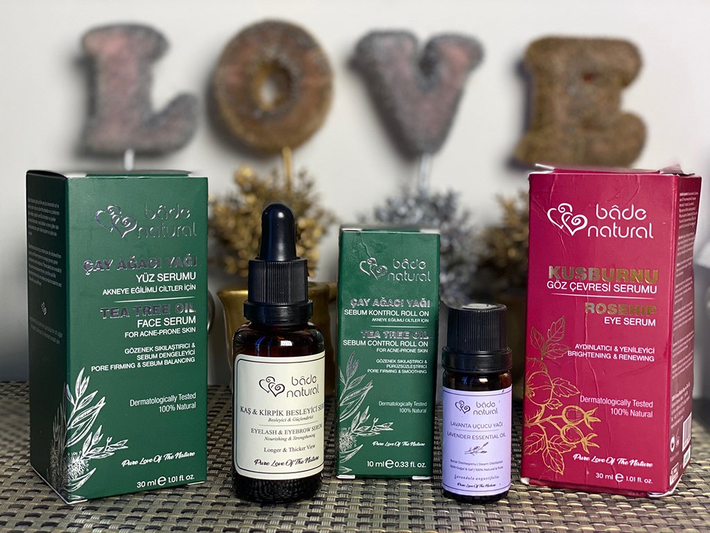 doğal yağlar - Yağlı ciltler için Çay ağacı yağı - Göz çevresi serumu Kuşburnu yağı - Kaş ve kirpik besleyici serum
