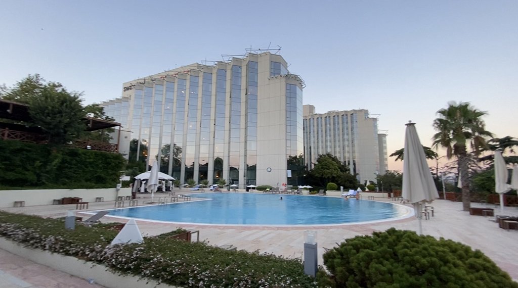 Swissotel The Bosphorus İstanbul Açık Hava Sineması 4 swissotel acik hava yazlik sinema istanbul